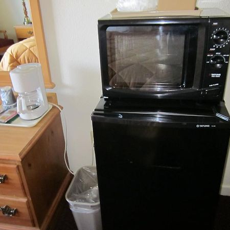 Americas Best Value Inn Stockton Εξωτερικό φωτογραφία