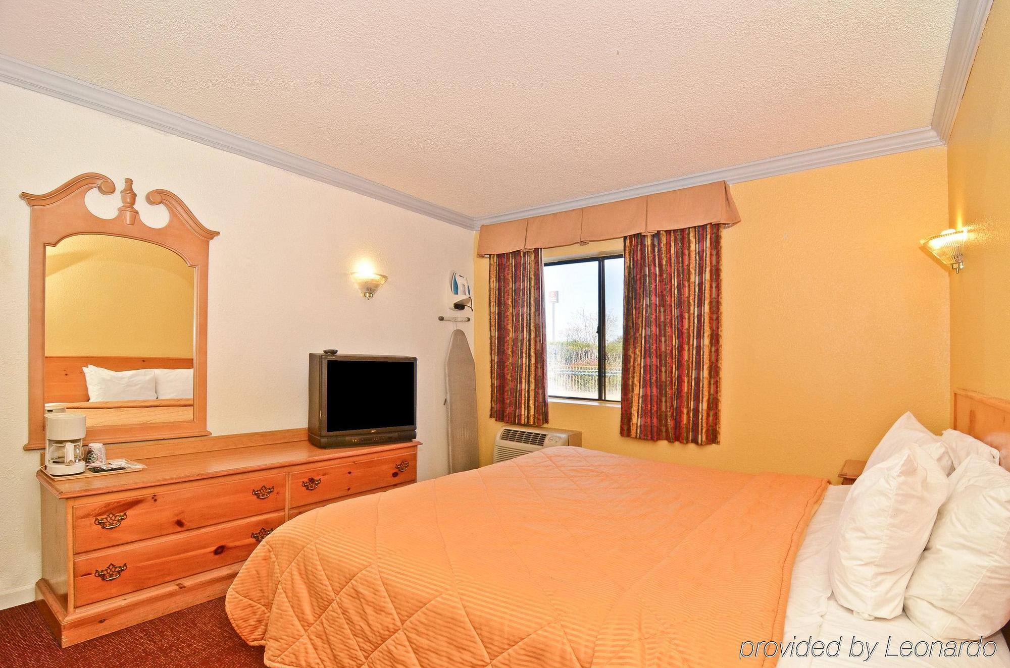 Americas Best Value Inn Stockton Δωμάτιο φωτογραφία