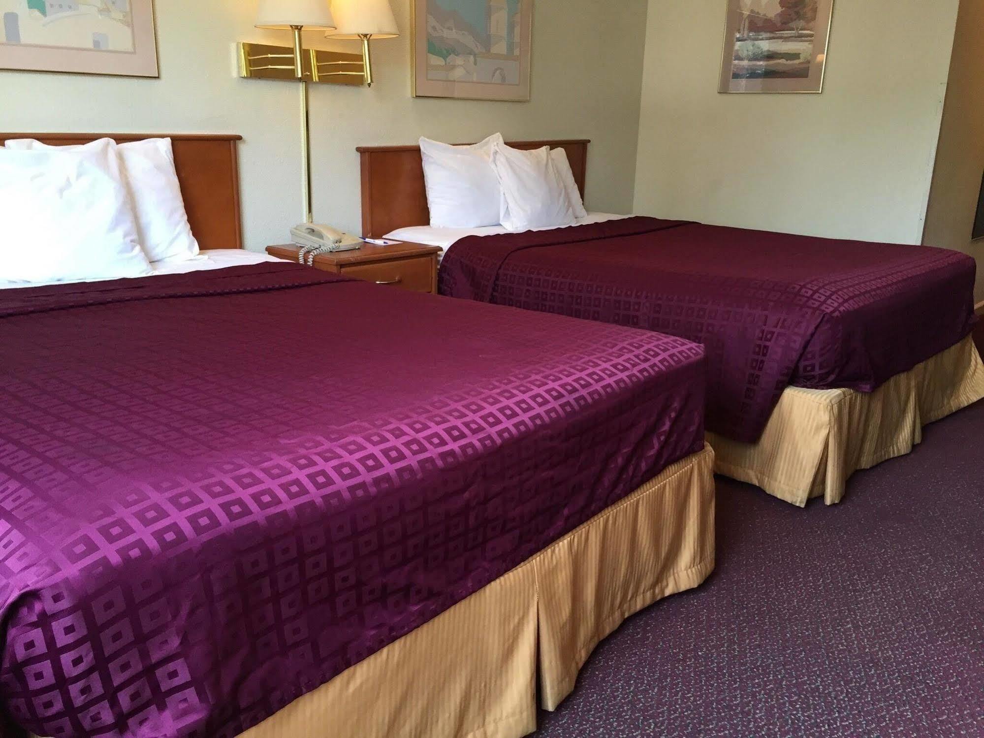 Americas Best Value Inn Stockton Εξωτερικό φωτογραφία